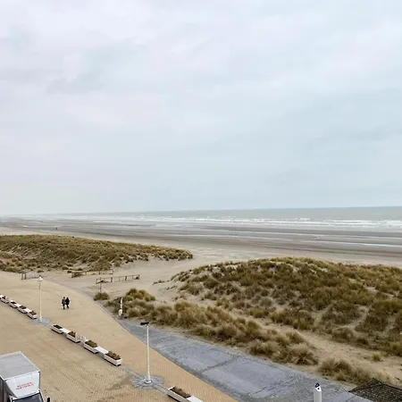아파트 Garbi 401 With Beautiful Sea Views 니우포르트