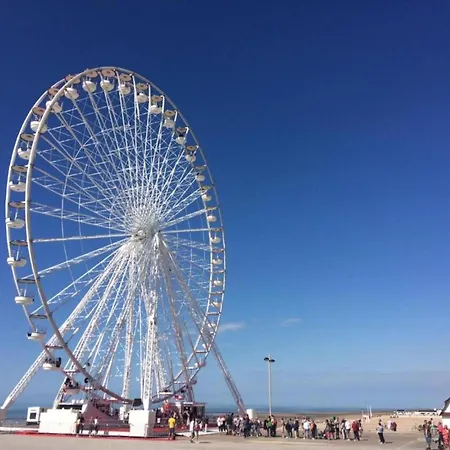 아파트 Garbi 401 With Beautiful Sea Views 니우포르트